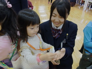 お姉さんと２.jpgのサムネール画像