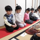 第202回幼稚園だより「お友だちお茶会」